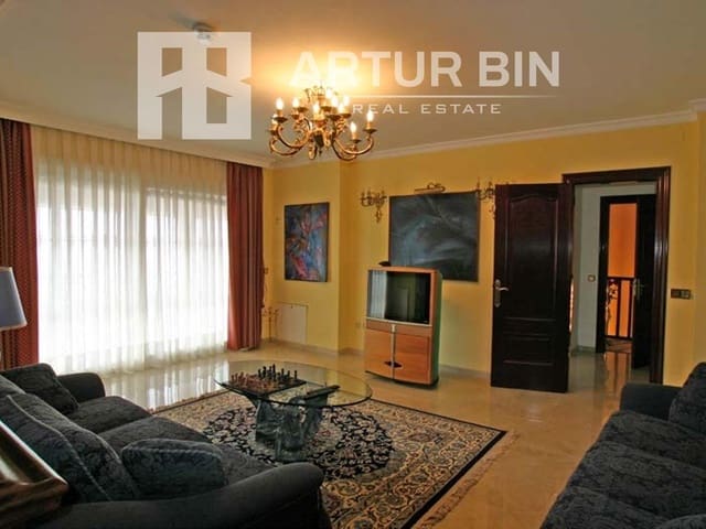 10 soveværelse Villa til salg i Este, Málaga by med garage - € 3.150.000 (Ref: 8668490)