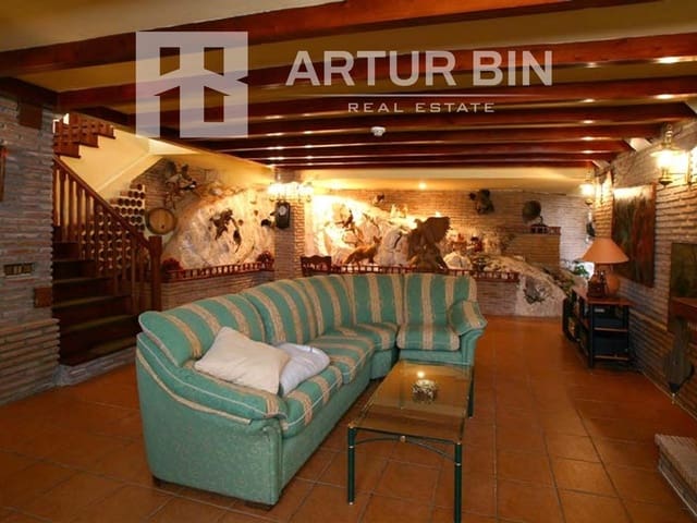 10 soveværelse Villa til salg i Este, Málaga by med garage - € 3.150.000 (Ref: 8668490)