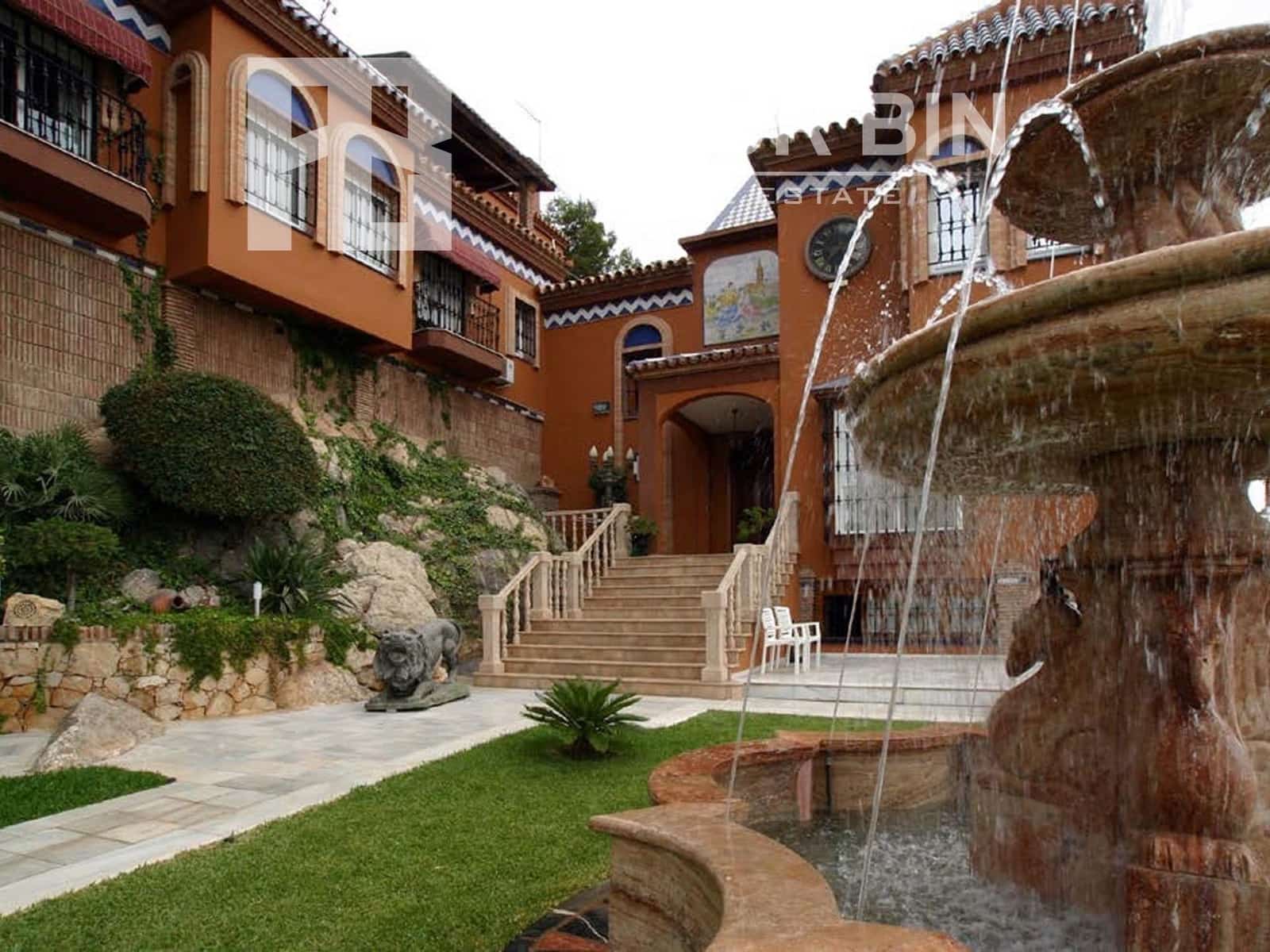 10 soverom Villa til salgs i Malaga by med garasje - € 3 150 000 (Ref: 8668490)