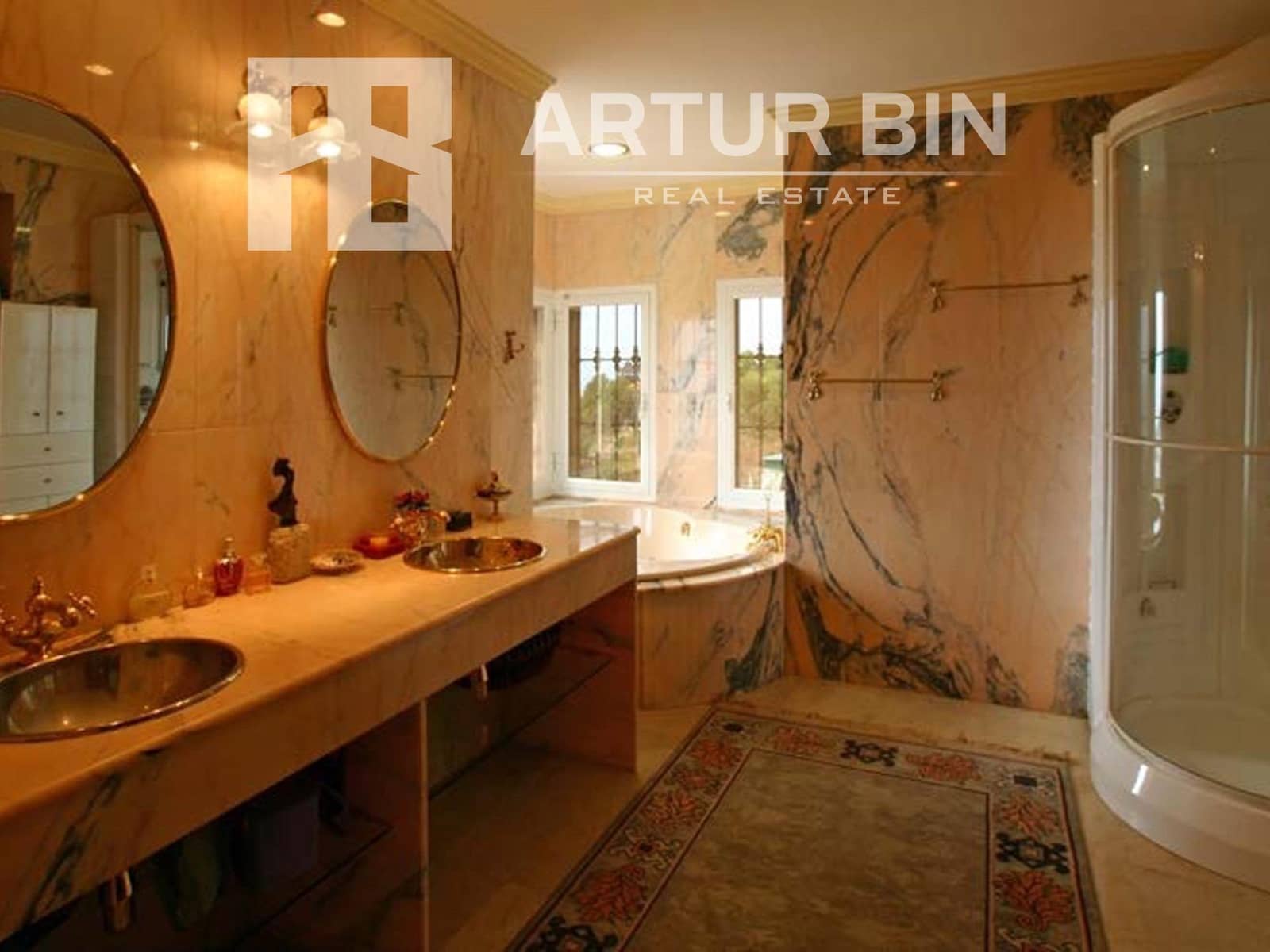 10 soverom Villa til salgs i Malaga by med garasje - € 3 150 000 (Ref: 8668490)