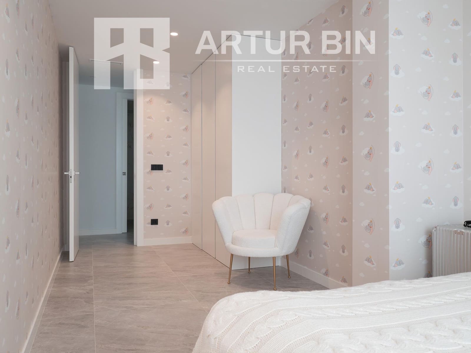 4 bedroom Villa for sale in Finestrat with pool - € 1,750,000 (Ref: 8683443)