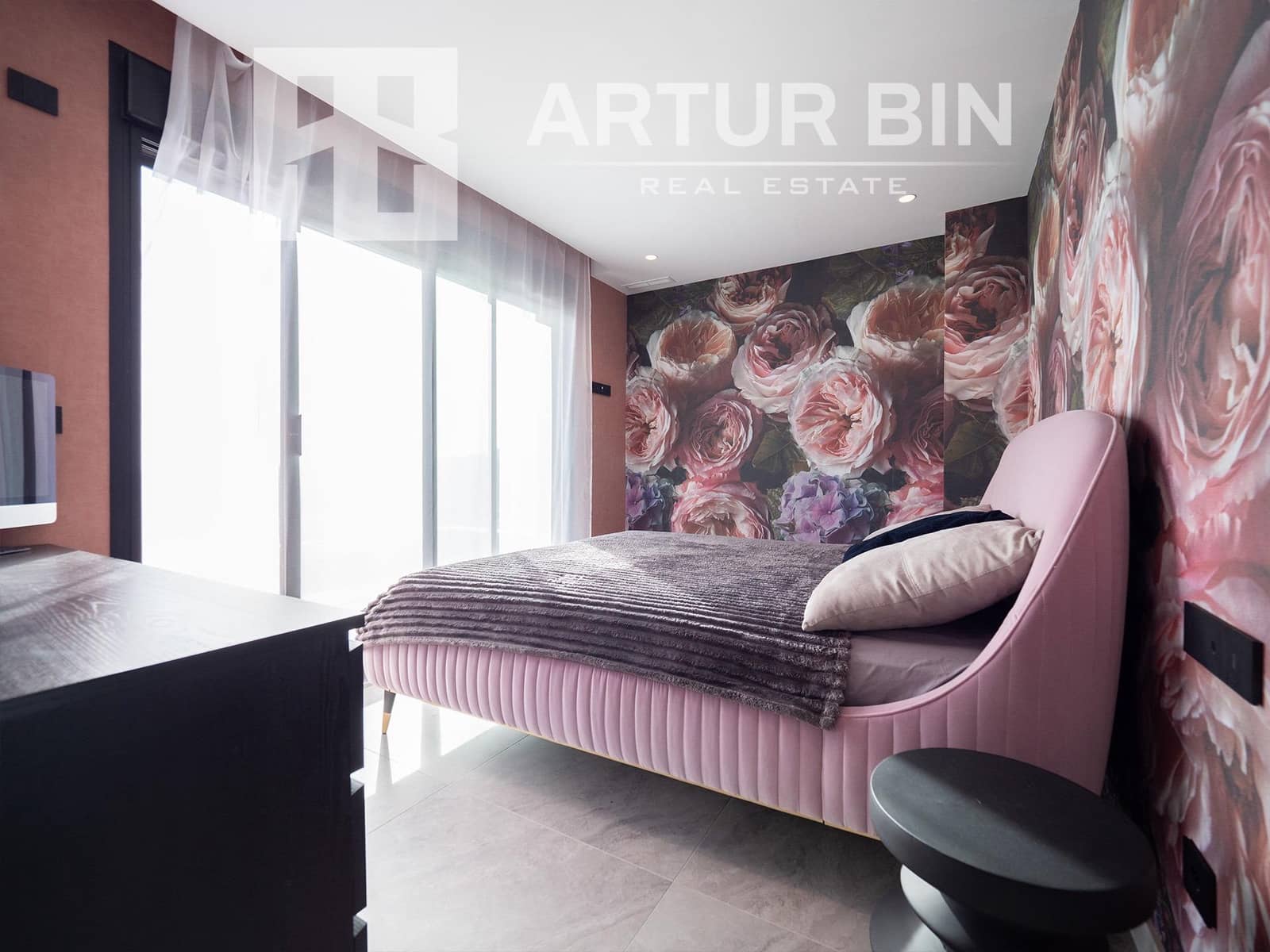 4 bedroom Villa for sale in Finestrat with pool - € 1,750,000 (Ref: 8683443)