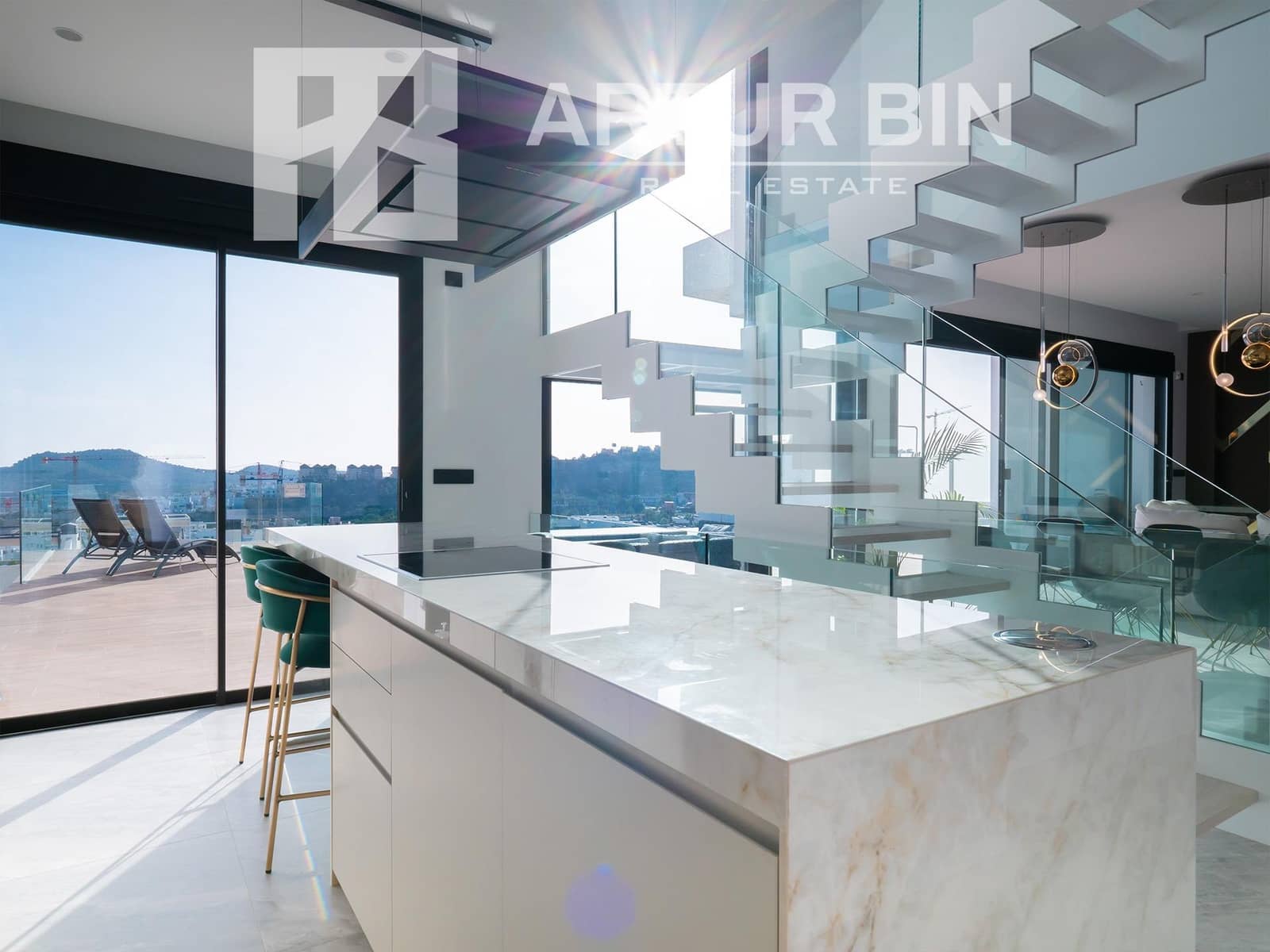 4 bedroom Villa for sale in Finestrat with pool - € 1,750,000 (Ref: 8683443)