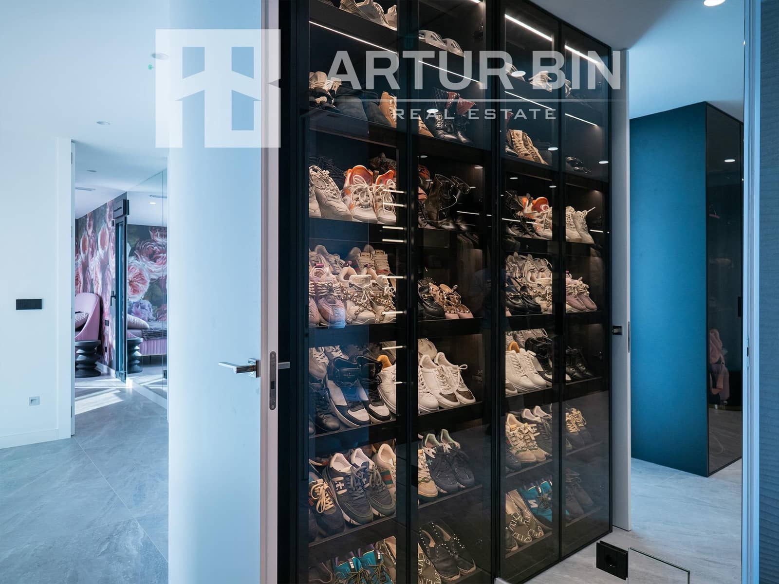 4 bedroom Villa for sale in Finestrat with pool - € 1,750,000 (Ref: 8683443)