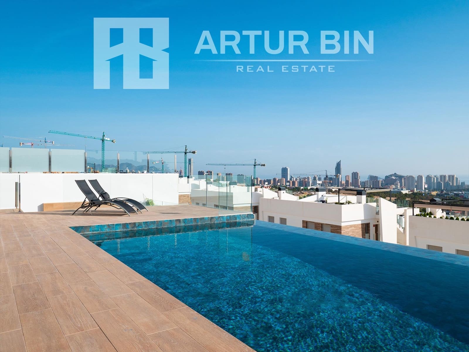 4 bedroom Villa for sale in Finestrat with pool - € 1,750,000 (Ref: 8683443)