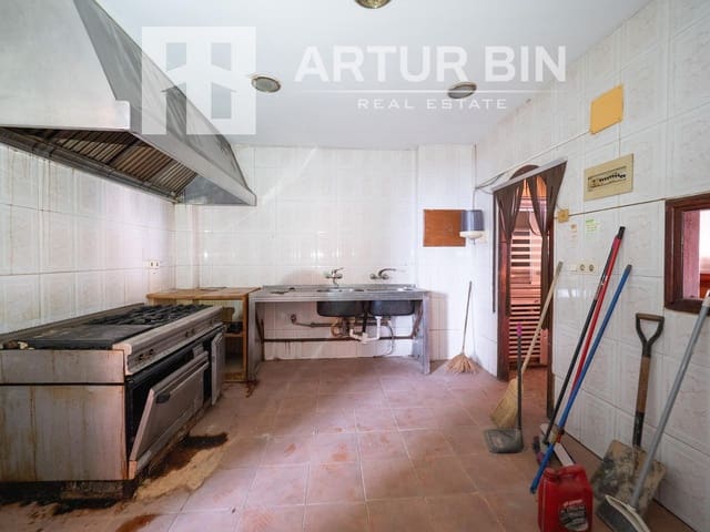 Commercial for sale in Benicalap, Valencia city - € 135,000 (Ref: 8709886)