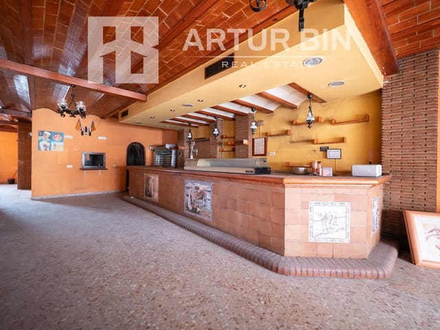 Commercial for sale in Benicalap, Valencia city - € 135,000 (Ref: 8709886)