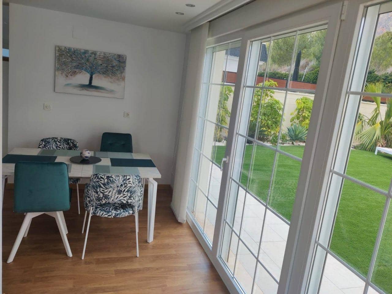 3 bedroom Villa for sale in Alicante / Alacant city with pool - € 560,000 (Ref: 8755661)