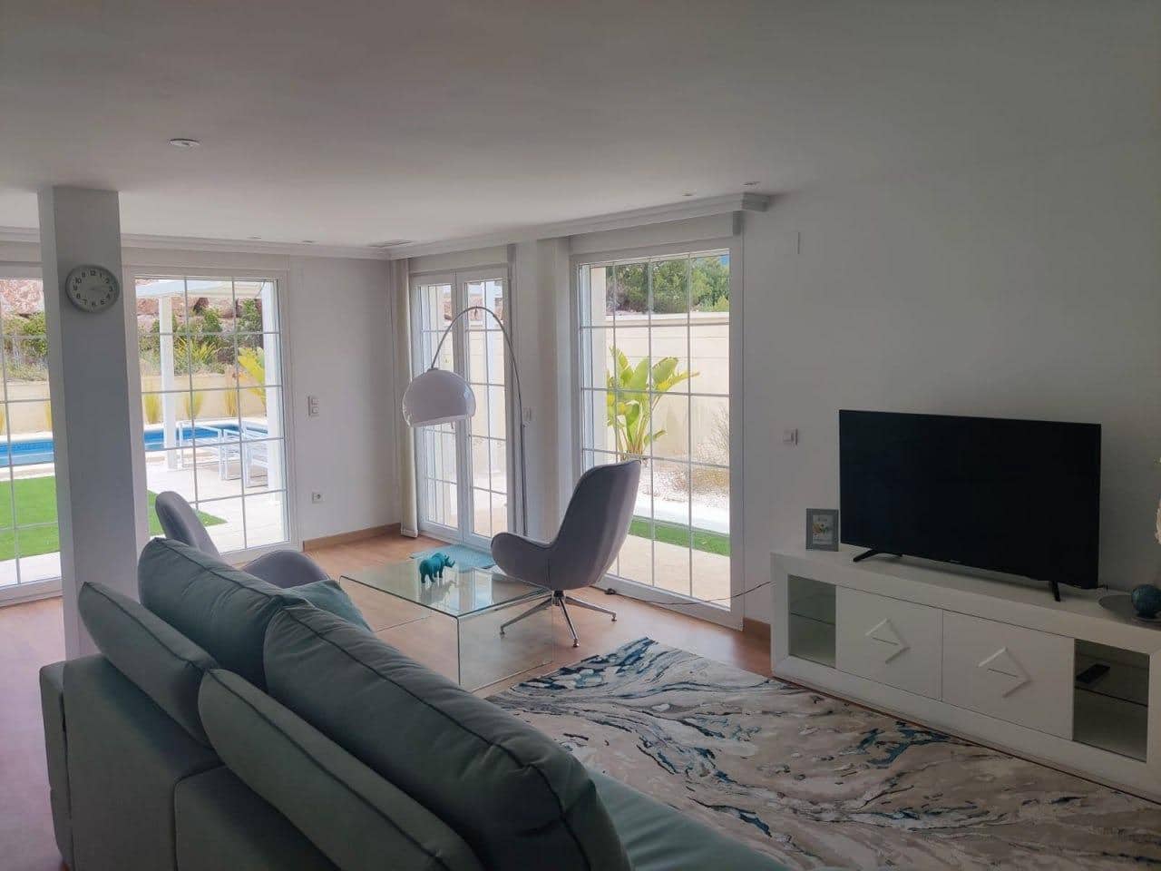 3 bedroom Villa for sale in Alicante / Alacant city with pool - € 560,000 (Ref: 8755661)