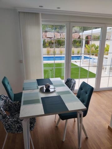 3 bedroom Villa for sale in Alicante / Alacant city with pool - € 560,000 (Ref: 8755661)