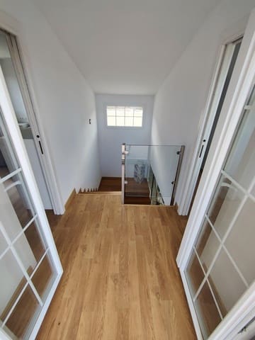 3 bedroom Villa for sale in Alicante / Alacant city with pool - € 560,000 (Ref: 8755661)