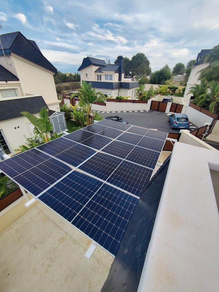 3 bedroom Villa for sale in Alicante / Alacant city with pool - € 560,000 (Ref: 8755661)