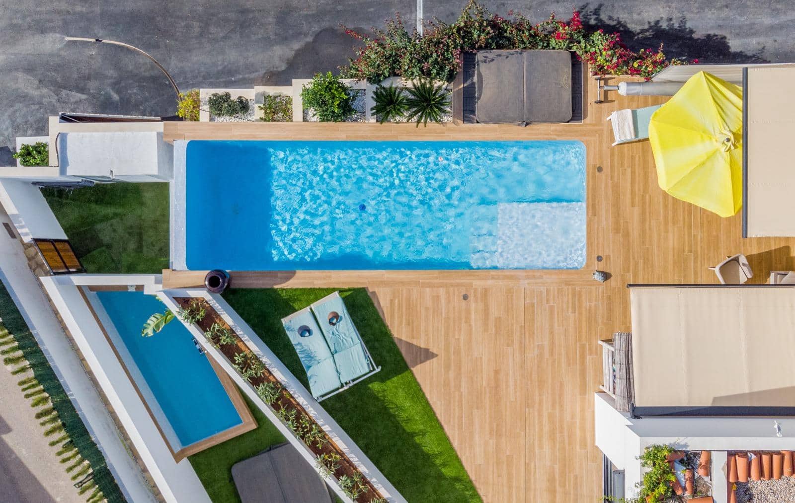 9 bedroom Villa for sale in Moraira with pool - € 2,595,000 (Ref: 8827537)