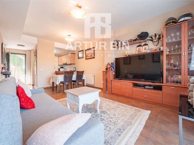 2 chambre Appartement à vendre à Chiva avec piscine garage - 265 000 € (Ref: 8932257)