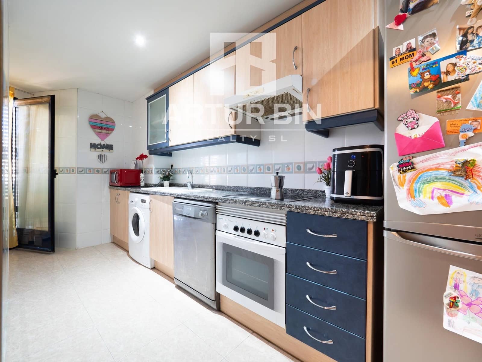 2 bedroom Apartment for sale in Valencia city with pool - € 245,000 (Ref: 8939434)