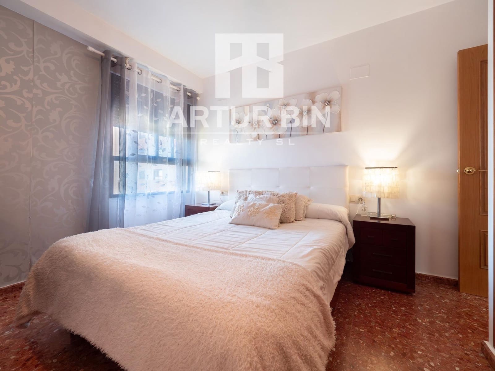 2 bedroom Apartment for sale in Valencia city with pool - € 245,000 (Ref: 8939434)