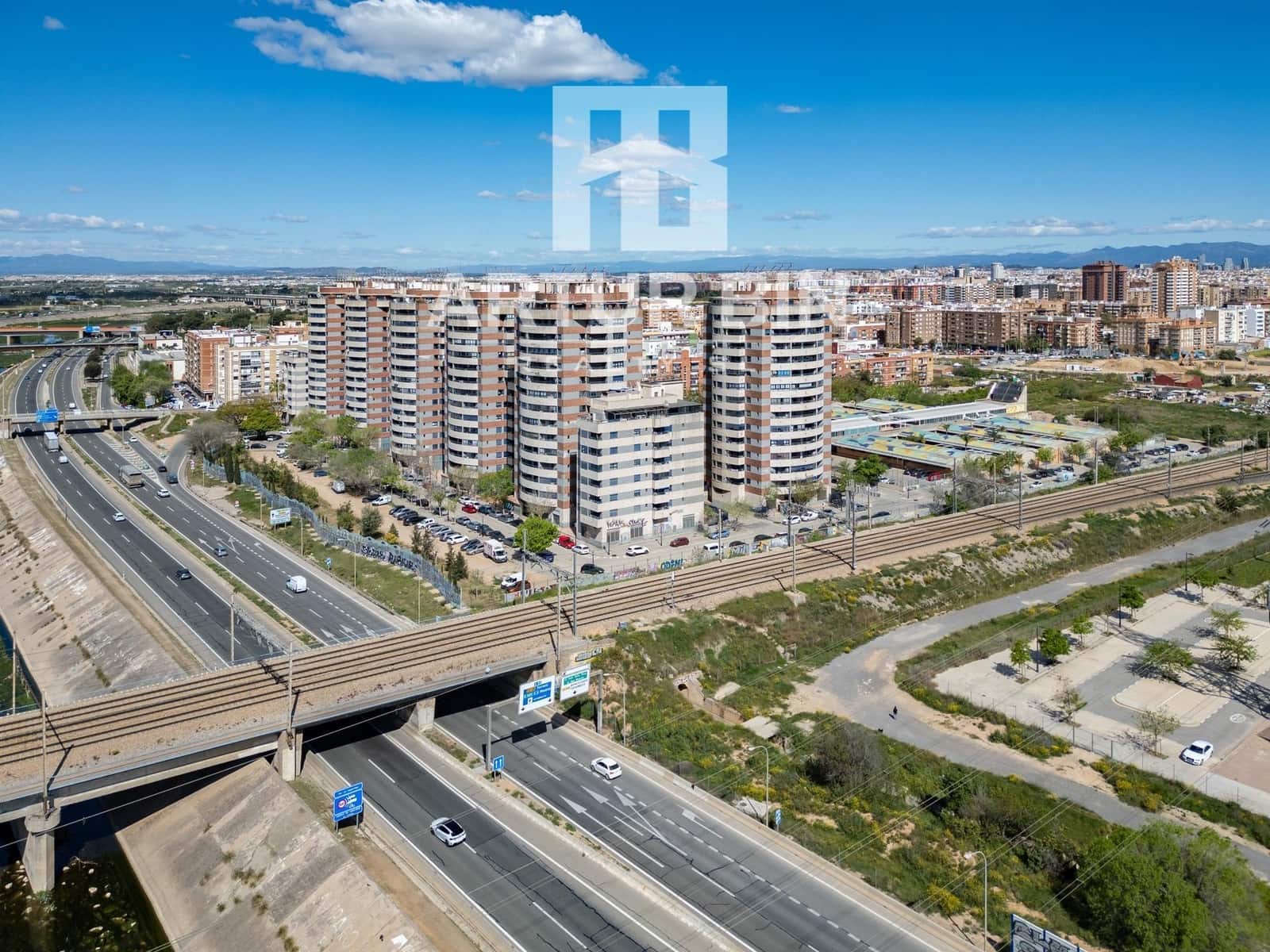 2 bedroom Apartment for sale in Valencia city with pool - € 245,000 (Ref: 8939434)
