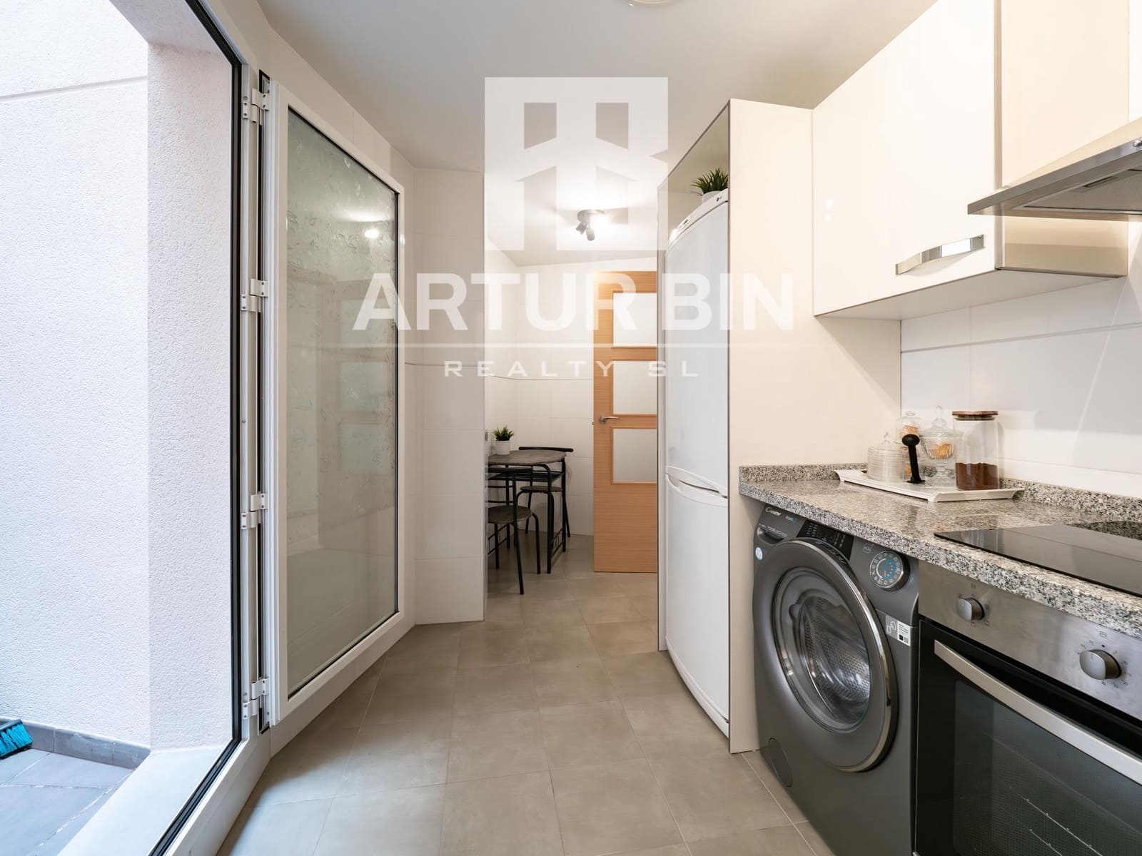 2 soveværelse Lejlighed til salg i Gilet med garage - € 210.000 (Ref: 8943918)