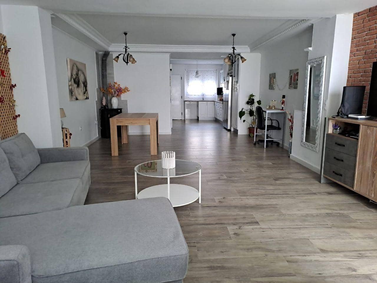 4 quarto Casa em Banda para venda em Moncada - 360 000 € (Ref: 8968340)