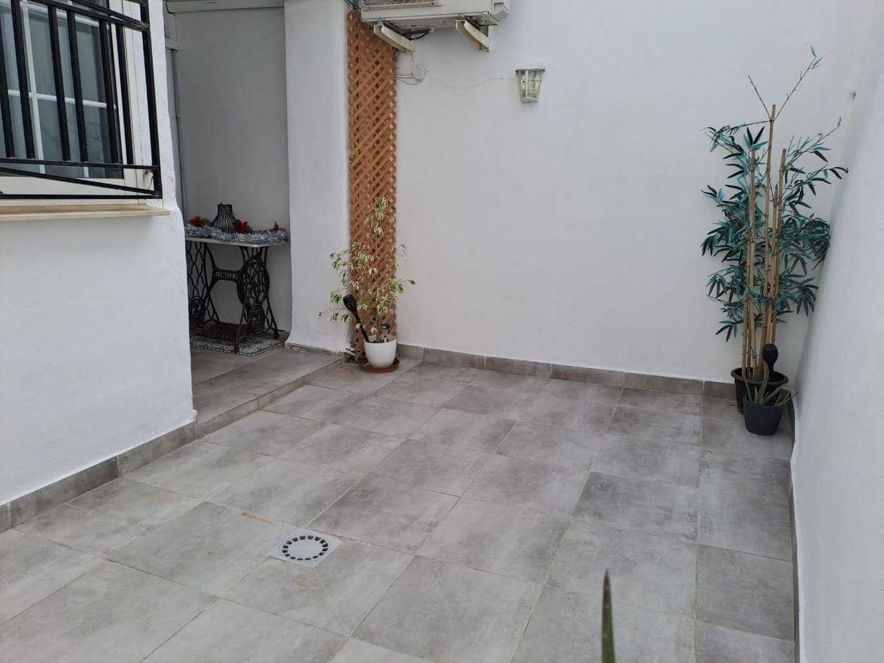 4 quarto Casa em Banda para venda em Moncada - 360 000 € (Ref: 8968340)