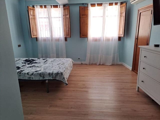 4 Zimmer Haus zu verkaufen in Moncada - 360.000 € (Ref: 8968340)