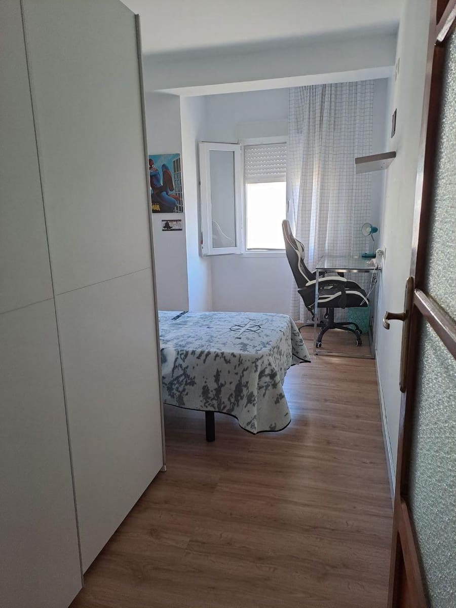 4 quarto Casa em Banda para venda em Moncada - 360 000 € (Ref: 8968340)