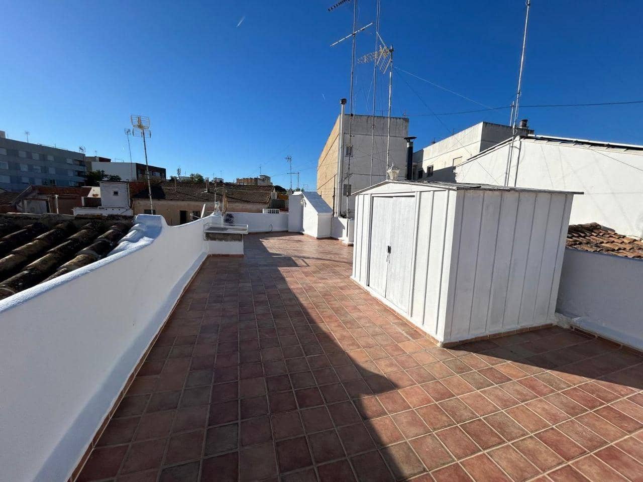 4 quarto Casa em Banda para venda em Moncada - 360 000 € (Ref: 8968340)