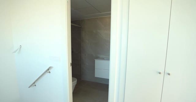 4 bedroom Apartment for sale in Finestrat with pool - € 580,000 (Ref: 8970386)