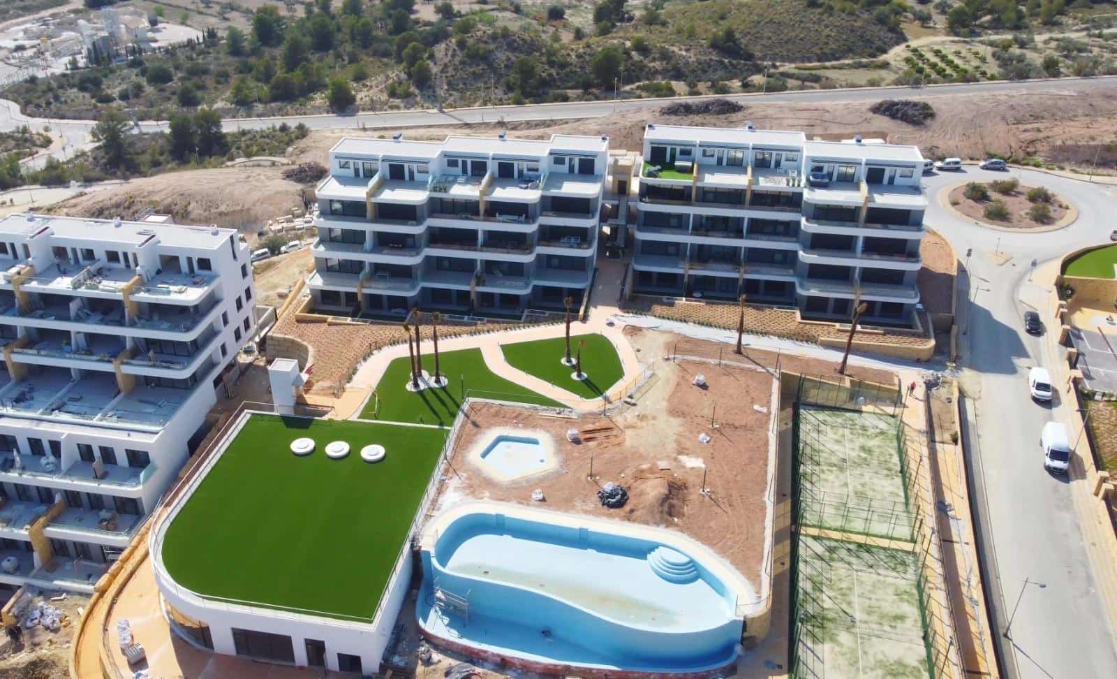 4 bedroom Apartment for sale in Finestrat with pool - € 580,000 (Ref: 8970386)