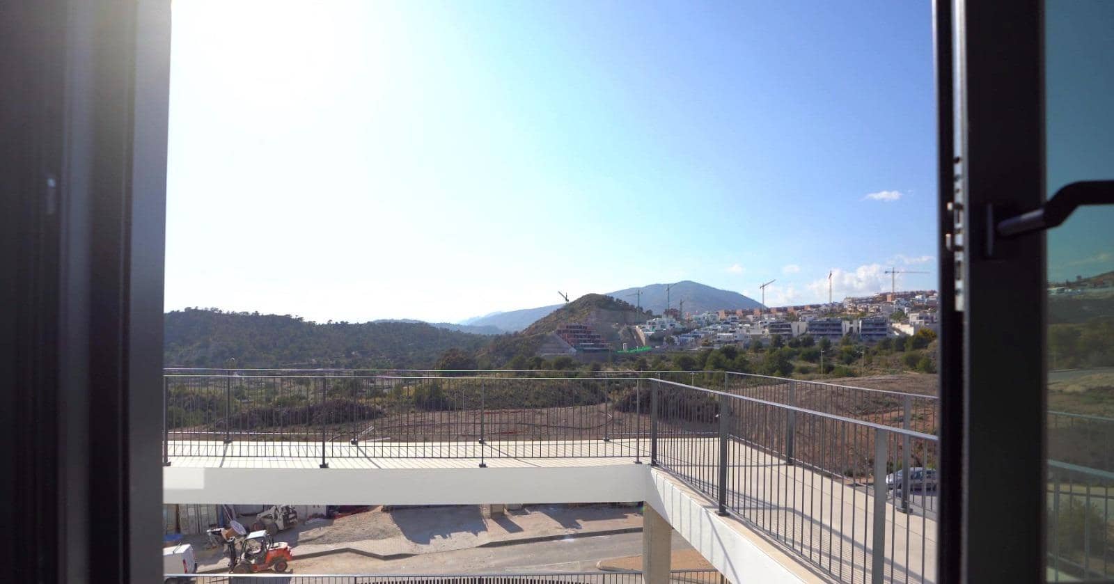 4 bedroom Apartment for sale in Finestrat with pool - € 580,000 (Ref: 8970386)