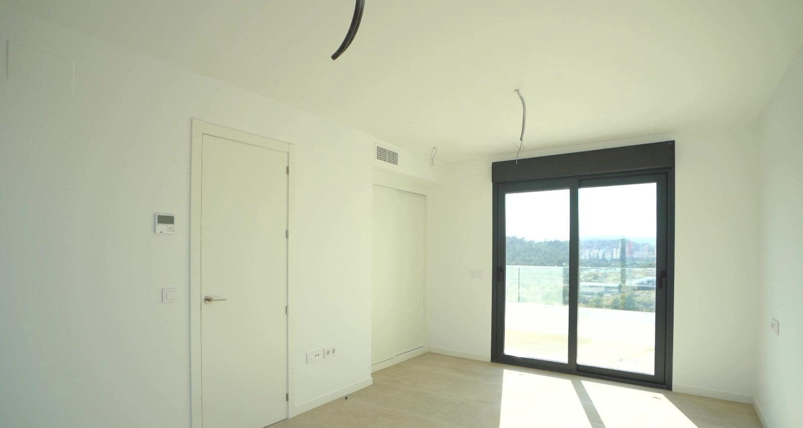 4 bedroom Apartment for sale in Finestrat with pool - € 580,000 (Ref: 8970386)