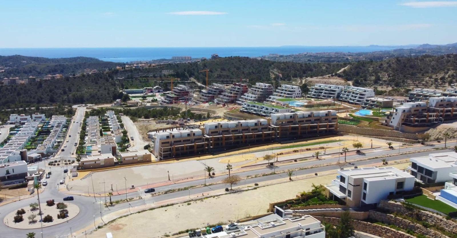 4 bedroom Apartment for sale in Finestrat with pool - € 580,000 (Ref: 8970386)