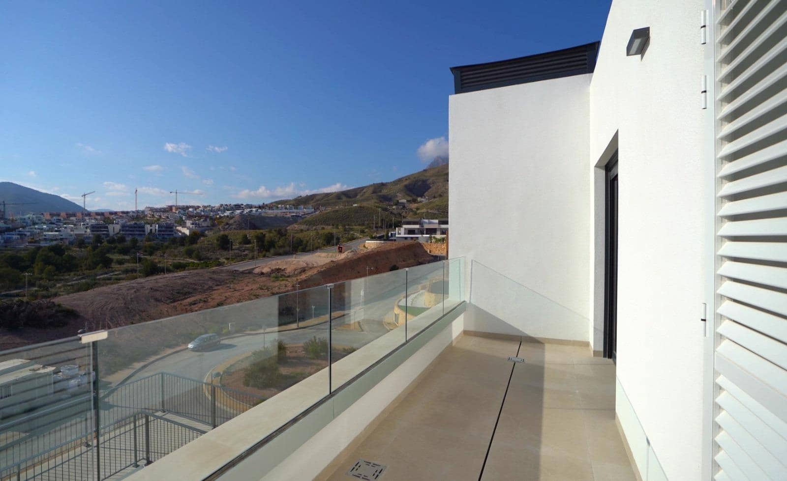 4 bedroom Apartment for sale in Finestrat with pool - € 580,000 (Ref: 8970386)