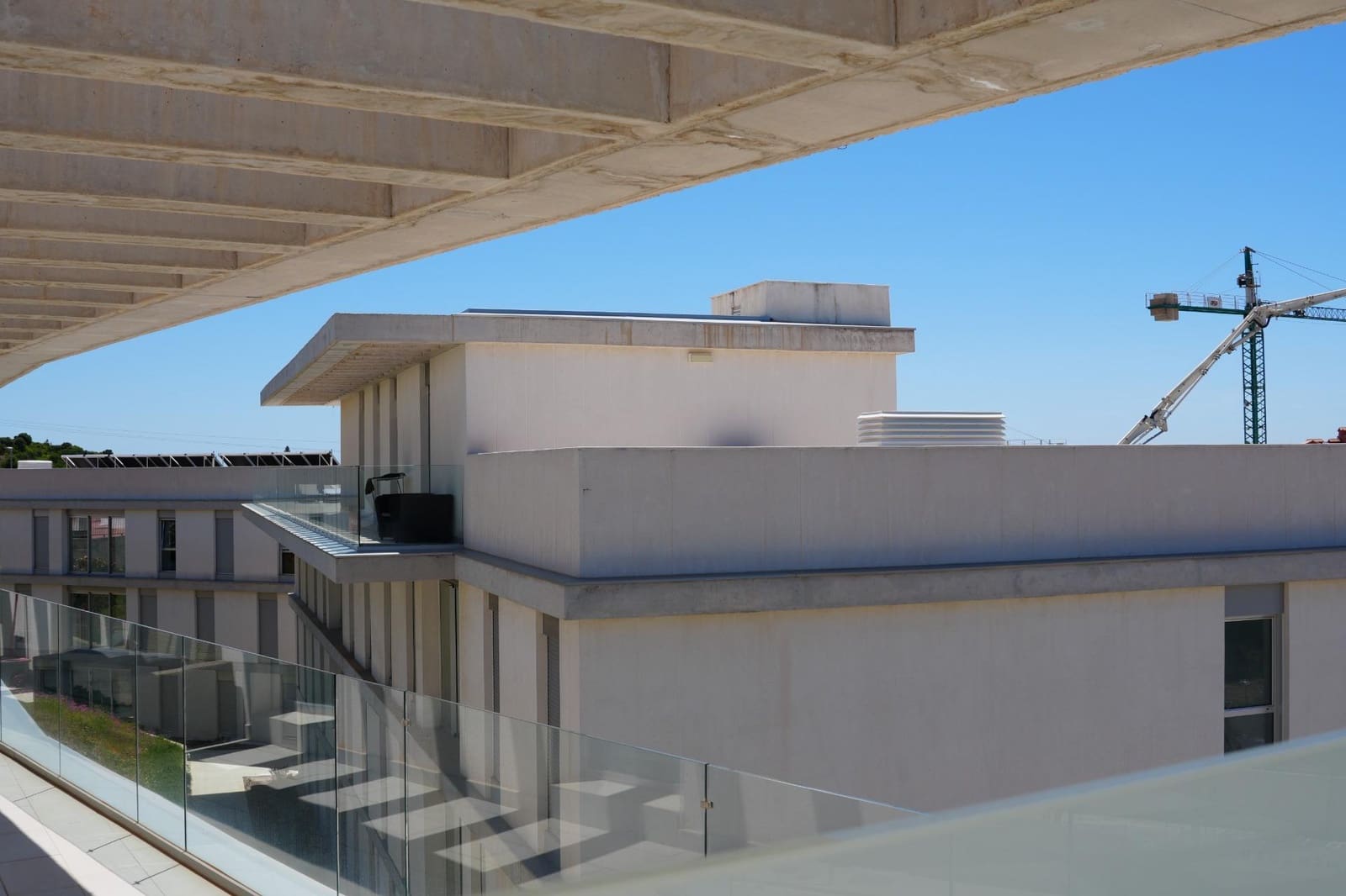 2 makuuhuone Huoneisto myytävänä paikassa Estepona mukana uima-altaan - 465 000 € (Ref: 9015486)