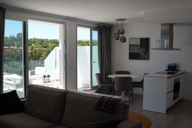 2 makuuhuone Huoneisto myytävänä paikassa Estepona mukana uima-altaan - 465 000 € (Ref: 9015486)