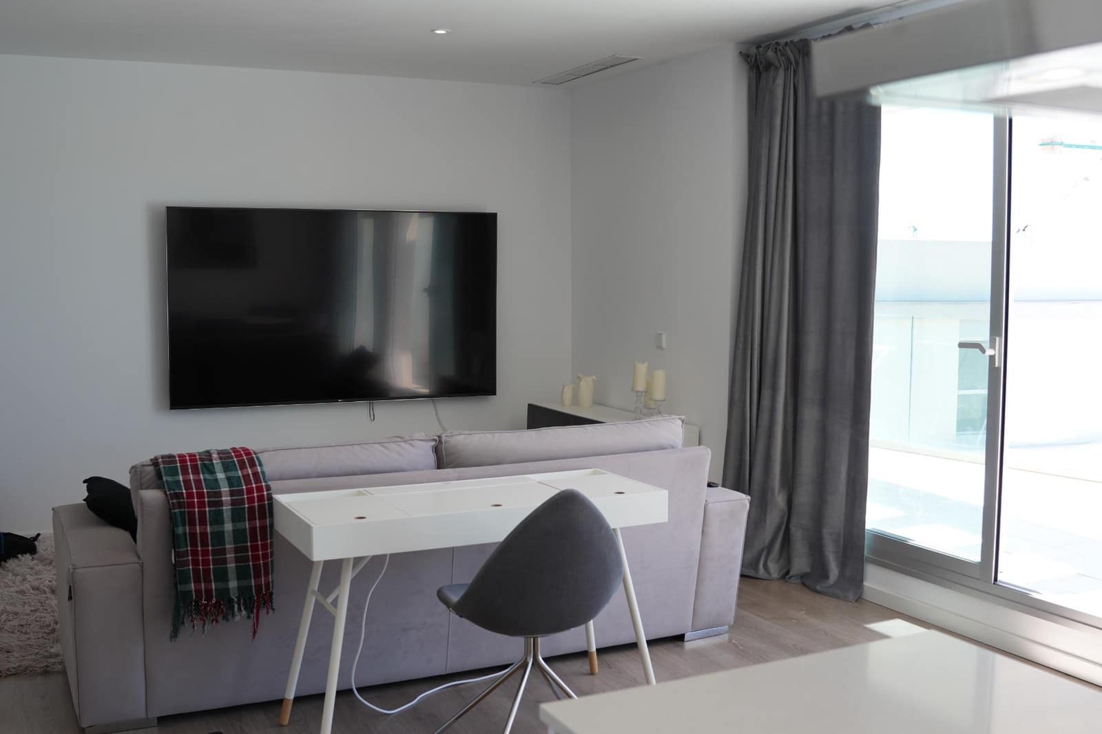 2 makuuhuone Huoneisto myytävänä paikassa Estepona mukana uima-altaan - 465 000 € (Ref: 9015486)