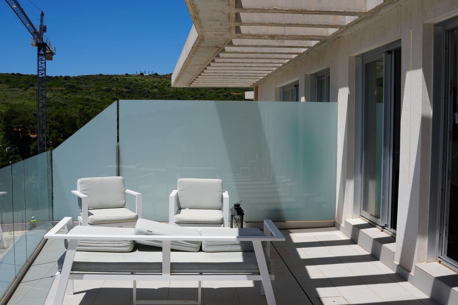 2 makuuhuone Huoneisto myytävänä paikassa Estepona mukana uima-altaan - 465 000 € (Ref: 9015486)