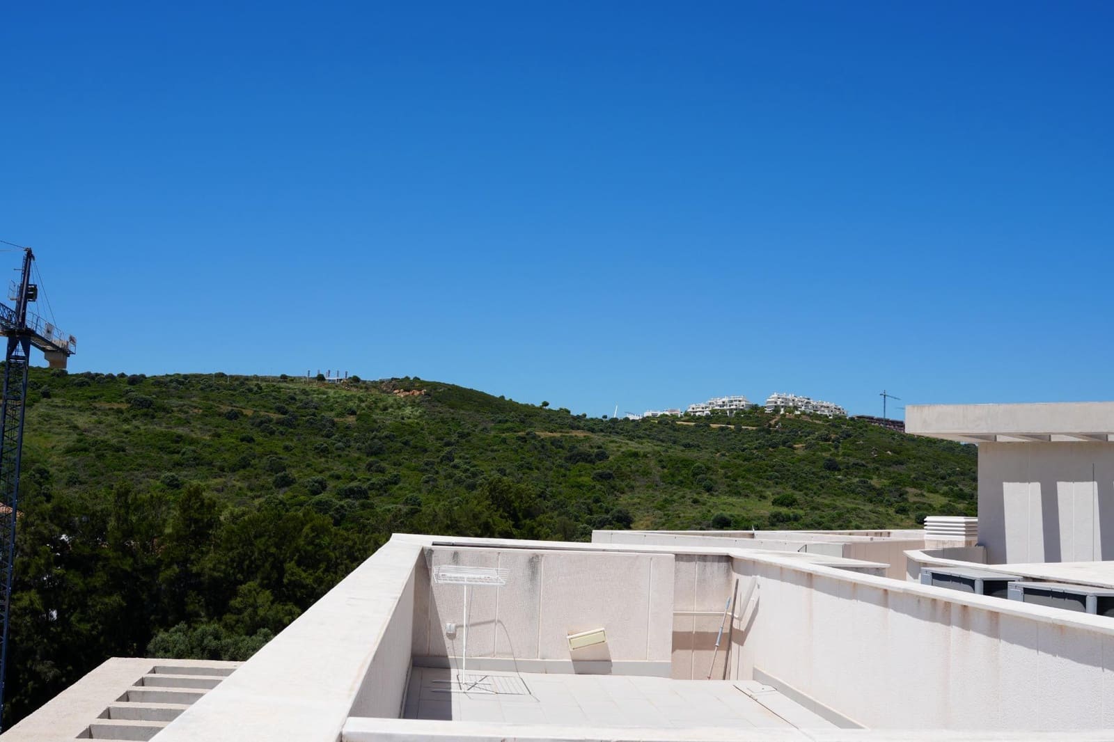 2 makuuhuone Huoneisto myytävänä paikassa Estepona mukana uima-altaan - 465 000 € (Ref: 9015486)