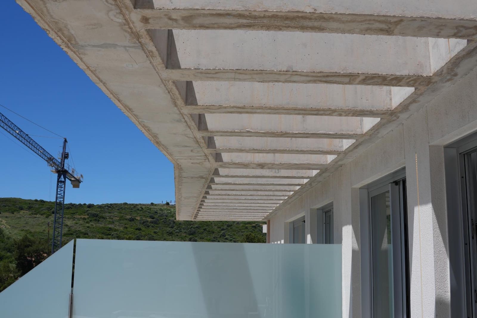 2 makuuhuone Huoneisto myytävänä paikassa Estepona mukana uima-altaan - 465 000 € (Ref: 9015486)