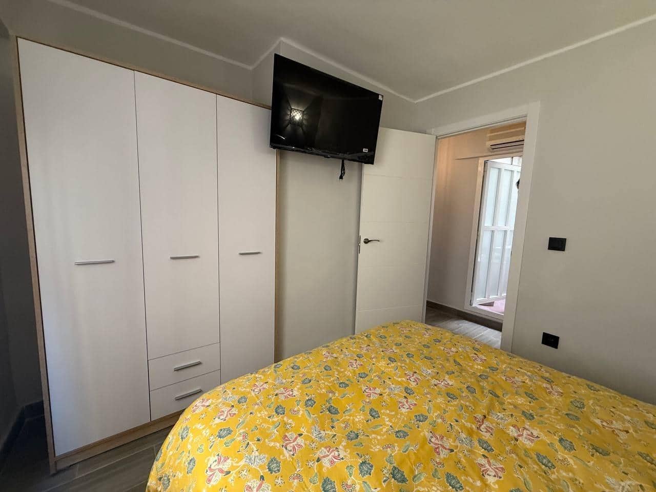 3 soveværelse Lejlighed til salg i Valencia by - € 250.000 (Ref: 9065199)