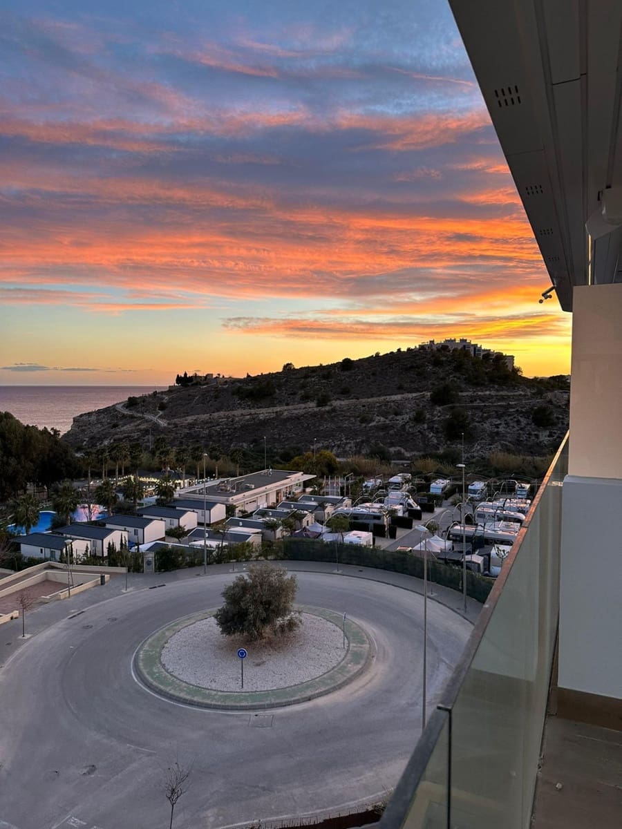 4 bedroom Apartment for sale in La Villajoyosa / Vila Joiosa with pool - € 750,000 (Ref: 9075114)