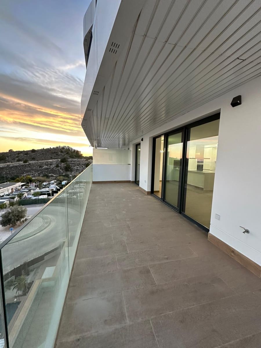 4 bedroom Apartment for sale in La Villajoyosa / Vila Joiosa with pool - € 750,000 (Ref: 9075114)