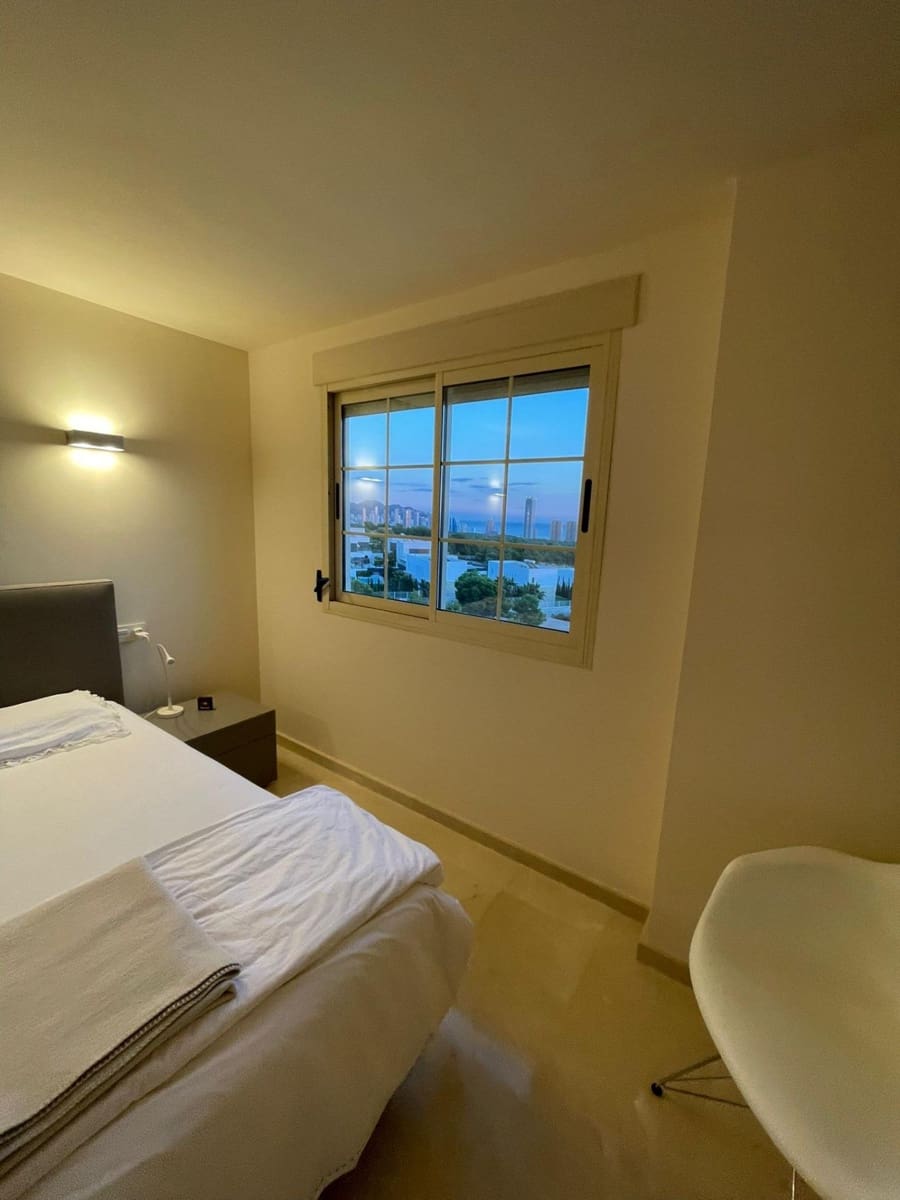 4 bedroom Apartment for sale in Finestrat with pool garage - € 450,000 (Ref: 9075811)