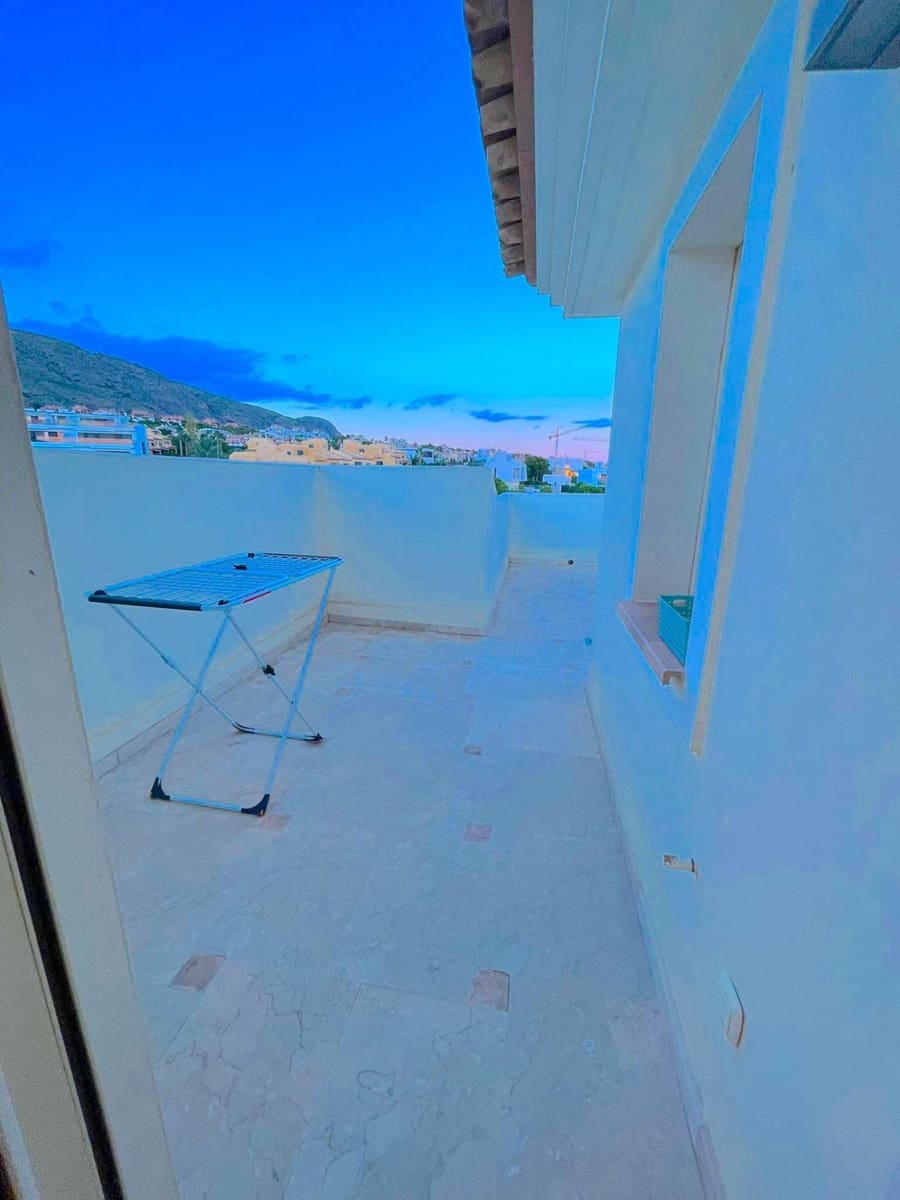 4 bedroom Apartment for sale in Finestrat with pool garage - € 450,000 (Ref: 9075811)