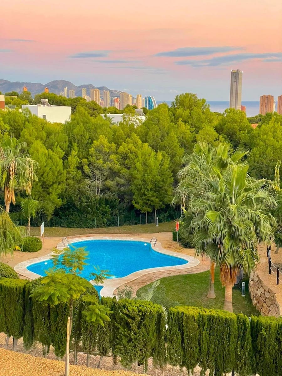 4 bedroom Apartment for sale in Finestrat with pool garage - € 450,000 (Ref: 9075811)