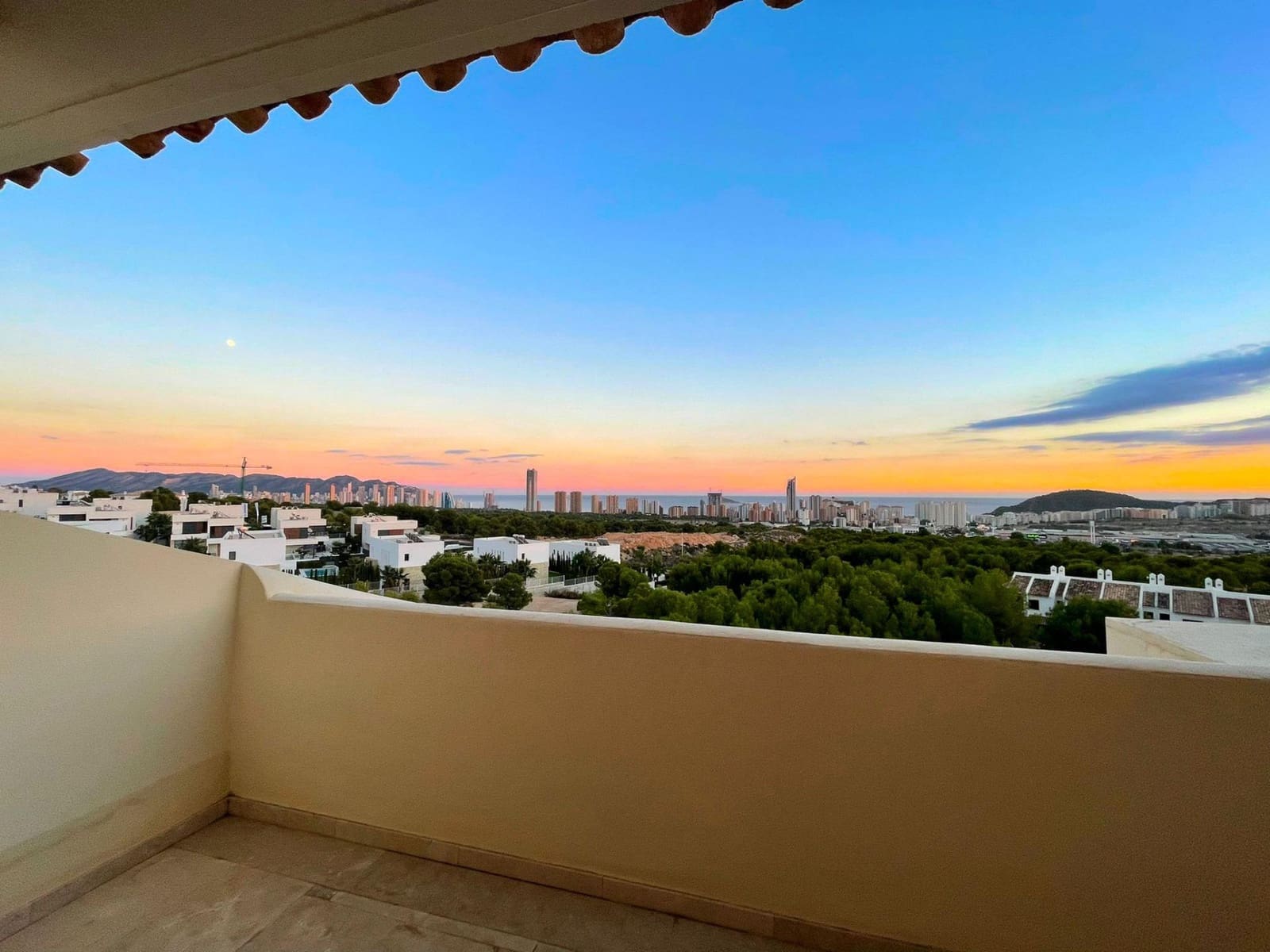 4 bedroom Apartment for sale in Finestrat with pool garage - € 450,000 (Ref: 9075811)