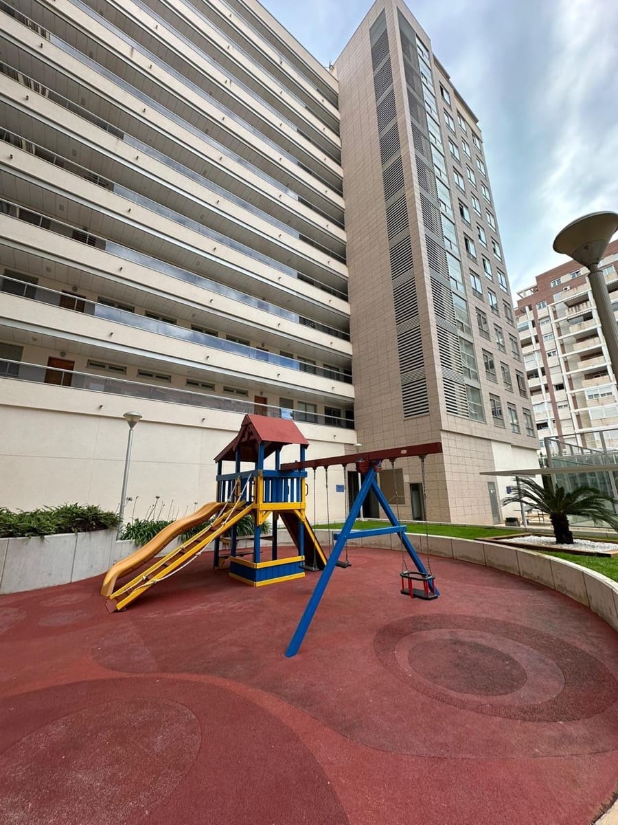 3 bedroom Apartment for sale in La Villajoyosa / Vila Joiosa with pool - € 498,000 (Ref: 9112353)