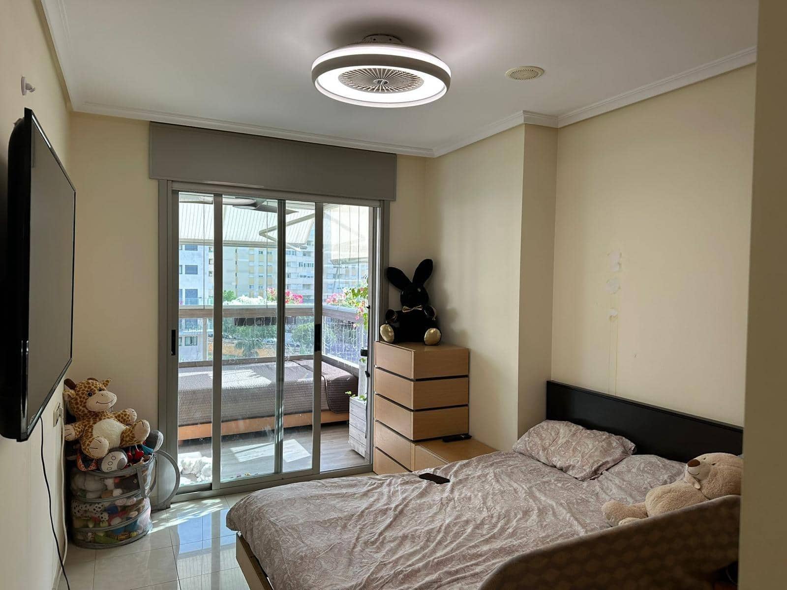 3 bedroom Apartment for sale in La Villajoyosa / Vila Joiosa with pool - € 498,000 (Ref: 9112353)