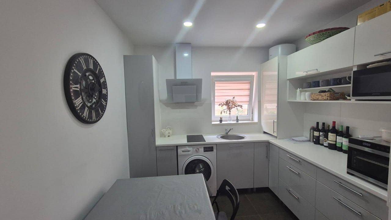 5 soveværelse Villa til salg i L'Eliana med swimmingpool garage - € 599.000 (Ref: 9126781)