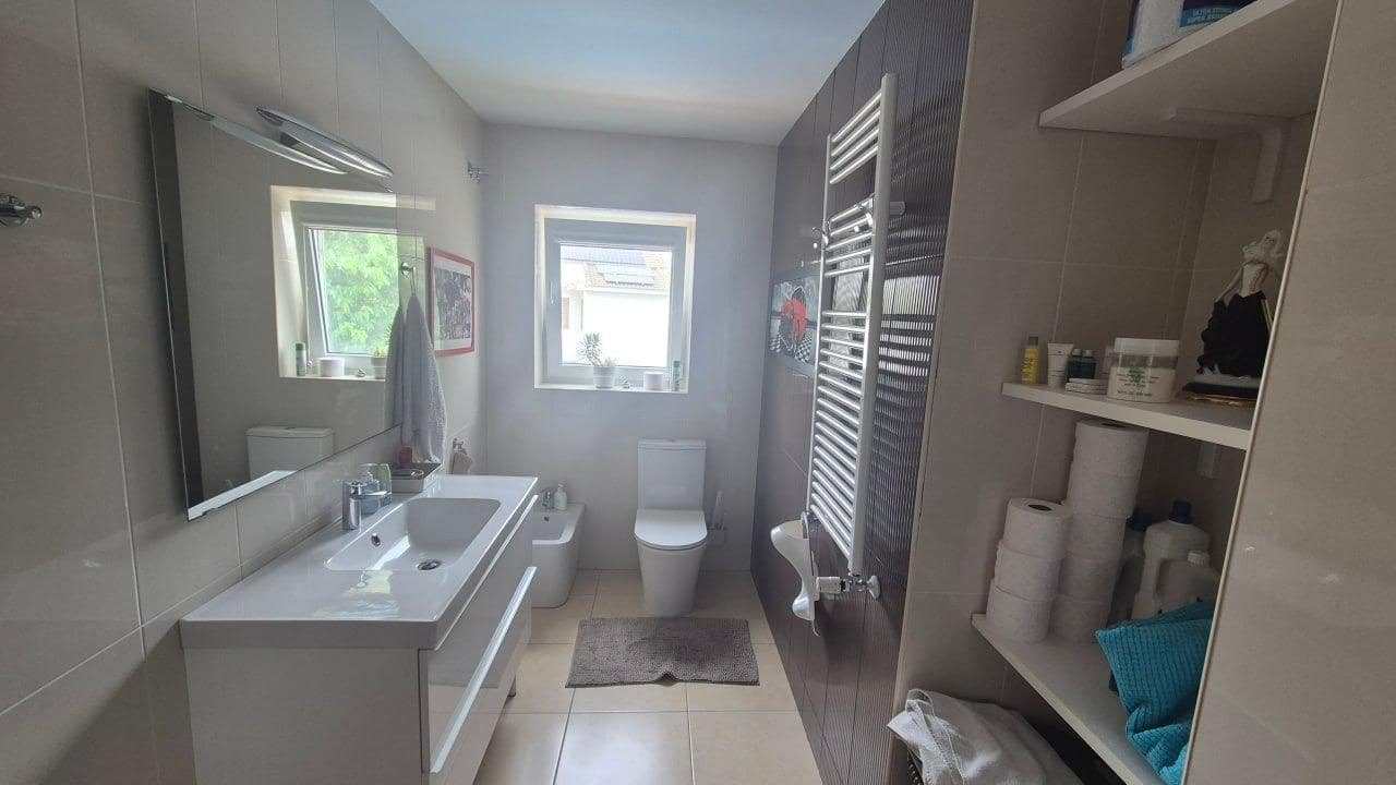 5 soveværelse Villa til salg i L'Eliana med swimmingpool garage - € 599.000 (Ref: 9126781)